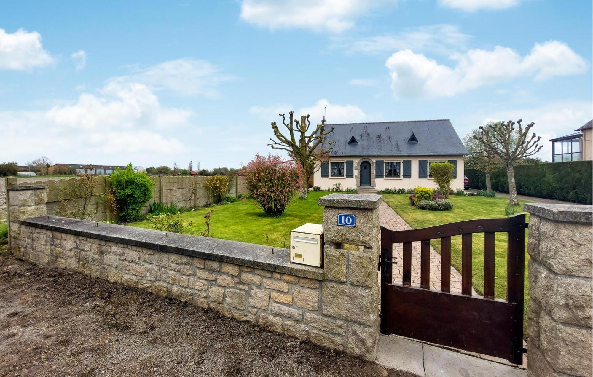 Lovely Home In La Fresnais With Kitchen Esterno foto